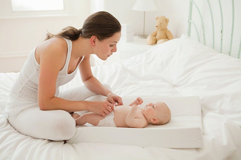 Sữa mẹ giúp bé giảm tiêu chảy